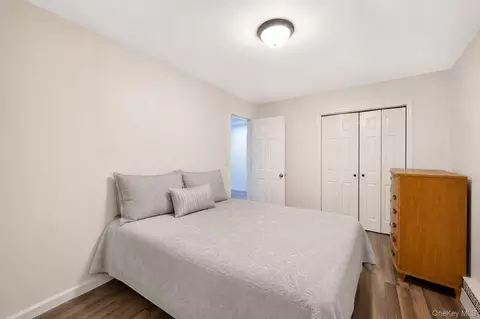 Bedroom - 71 Barton Ave, Patchogue, NY 11772 photo 6 of 10