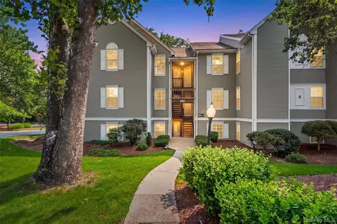 1002 Washington Grn #AG2, New Windsor, NY 12553