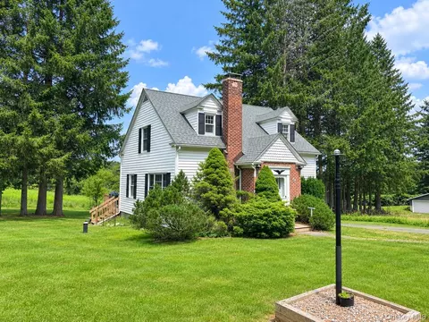 51 Shandelee Lake Rd, Callicoon, NY 12758