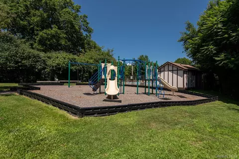 Other - 6 Burnham Ct, Fishkill, NY 12524 photo 9 of 11