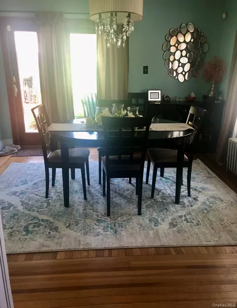 Dining - 689 Stanton Ave, Baldwin, NY 11510 photo 1 of 1