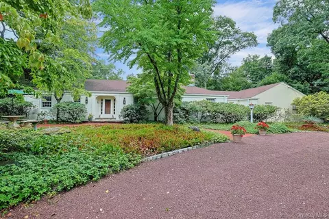 115 Whippoorwill Rd, North Castle, NY 10504