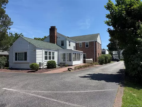Exterior - 156 N Ocean Ave, Patchogue, NY 11772 photo 2 of 6