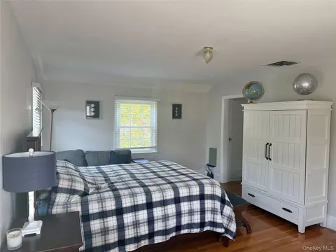 Bedroom - 156 N Ocean Ave, Patchogue, NY 11772 photo 1 of 2
