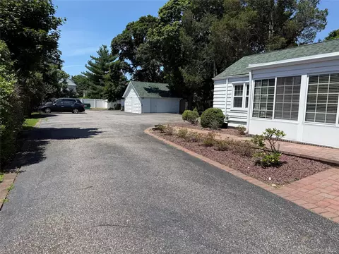 Exterior - 156 N Ocean Ave, Patchogue, NY 11772 photo 3 of 6