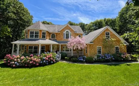 143 Malloy Dr, East Quogue, NY 11942