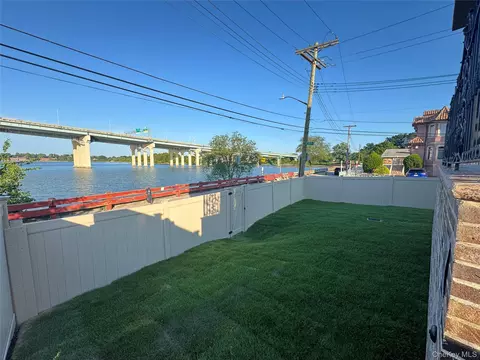 Exterior - 168-19 12th Rd, Whitestone, NY 11357 photo 2 of 5