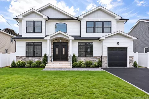 3380 Silverton Ave, Wantagh, NY 11793