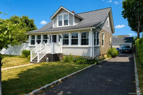 185 Ferndale Blvd, Islip, NY 11751