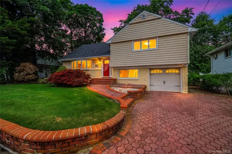 3316 Fulton Ave, Oceanside, NY 11572