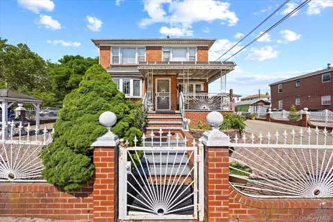 15026 122nd St, New York, NY 11420
