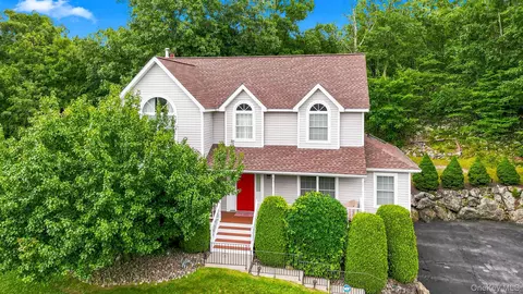 17 Terry Rd, Monroe, NY 10950