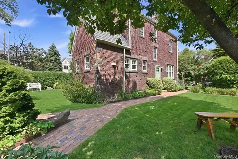 Exterior - 159-02 28th Ave, Flushing, NY 11358 photo 11 of 12