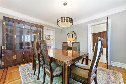Dining - 159-02 28th Ave, Flushing, NY 11358 photo 3 of 3