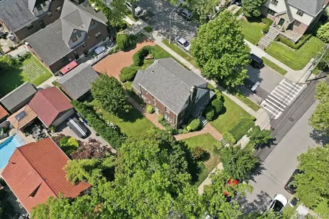View/Area - 159-02 28th Ave, Flushing, NY 11358 photo 6 of 8