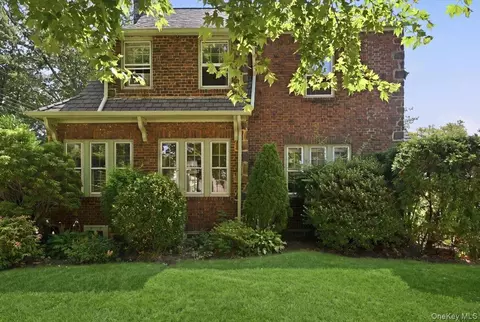 Exterior - 159-02 28th Ave, Flushing, NY 11358 photo 4 of 12