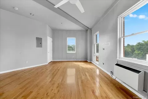 Living - 135 Main St #201, Ossining, NY 10562 photo 5 of 6