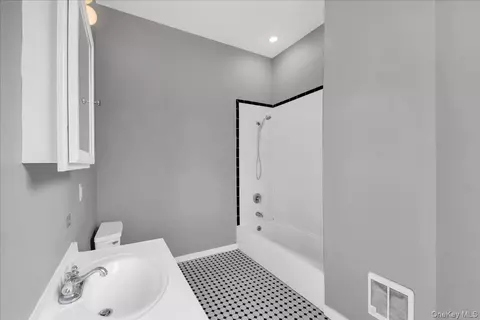 Bath - 135 Main St #201, Ossining, NY 10562 photo 1 of 2