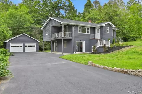 18 George St, Kerhonkson, NY 12446