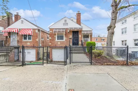 4121 Grace Ave, New York, NY 10466