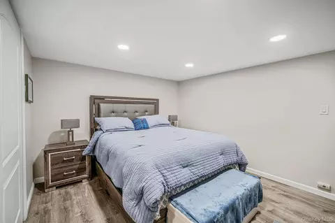 Bedroom - 5 Overlook Dr, Mastic, NY 11950 photo 8 of 8