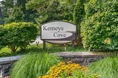 623 Kemeys Ave #6-23, Briarcliff Manor, NY 10510
