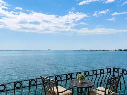 1432 Outlook Ave #3, New York, NY 10465