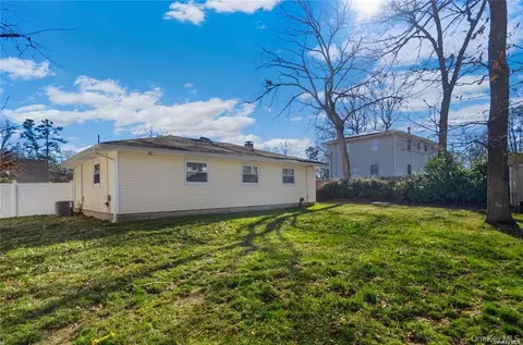 Exterior - 117 Main Ave, Mastic, NY 11950 photo 2 of 3