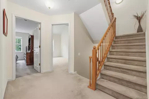 Entry Way - 165 Underhill Ln, Peekskill, NY 10566 photo 2 of 2