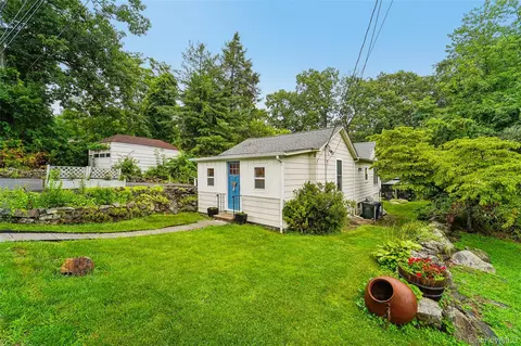 21 Garrison Rd, Highlands, NY 10928