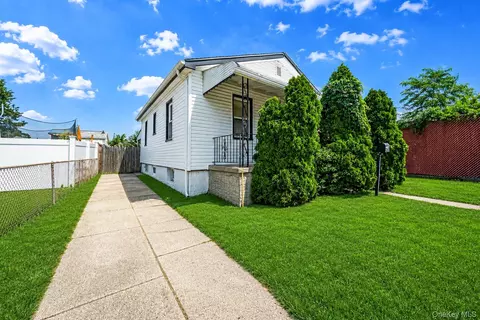 1360 News Ave, Elmont, NY 11003
