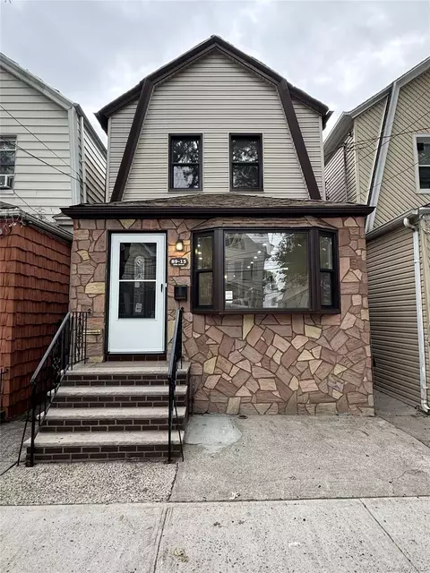 8915 86th St, New York, NY 11421