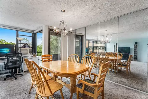 Dining - 162-10 Powells Cove Blvd #7D, Whitestone, NY 11357 photo 1 of 2