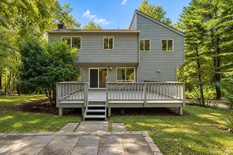 275 Todd Rd, Lewisboro, NY 10536