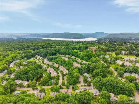 View/Area - 4001 Hickory Ct, Peekskill, NY 10566 photo 2 of 2