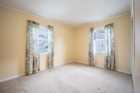 Bedroom - 32 Peter Cooper Dr, Poughkeepsie, NY 12601 photo 2 of 3