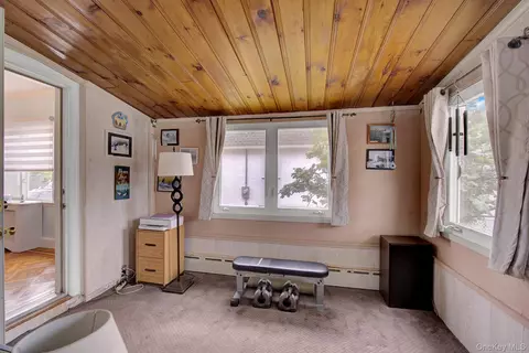 Entry Way - 342 E Walnut St, Long Beach, NY 11561 photo 2 of 2