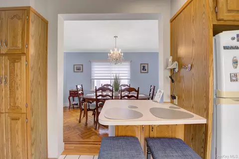 Dining - 342 E Walnut St, Long Beach, NY 11561 photo 3 of 3