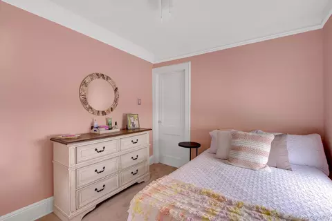 Bedroom - 342 E Walnut St, Long Beach, NY 11561 photo 4 of 5