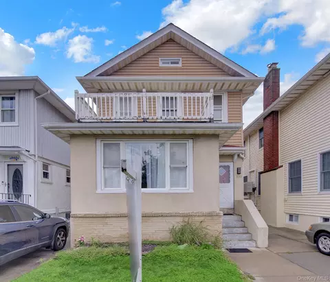 339 W Fulton St, Long Beach, NY 11561