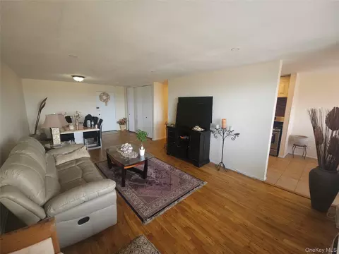 666 Shore # 4J, Long Beach, NY 11561