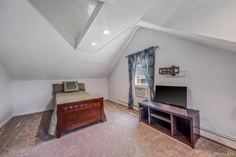 Bedroom - 89 Avery Ave, Patchogue, NY 11772 photo 4 of 5