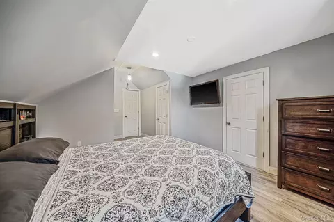 Bedroom - 89 Avery Ave, Patchogue, NY 11772 photo 3 of 5