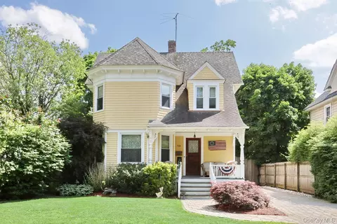 Exterior - 73 E Maple Ave, Ramapo, NY 10901 photo 3 of 6