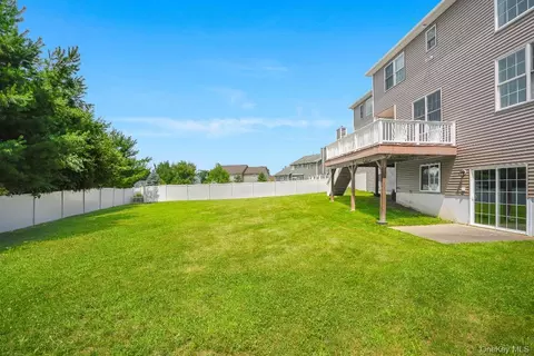Exterior - 36 Thames Rd, Poughkeepsie, NY 12603 photo 8 of 9