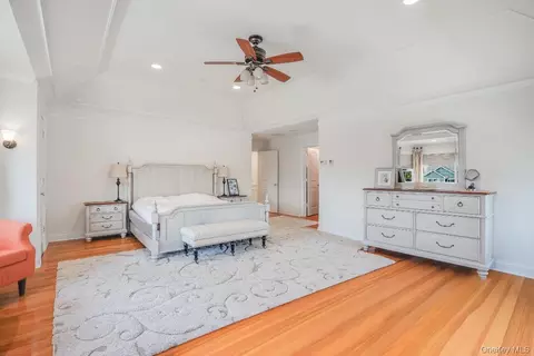 Bedroom - 36 Thames Rd, Poughkeepsie, NY 12603 photo 1 of 2
