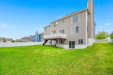 Exterior - 36 Thames Rd, Poughkeepsie, NY 12603 photo 9 of 9