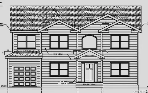 63 Vandewater St, Farmingdale, NY 11735