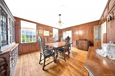 Dining - 168-09 29th Ave, Flushing, NY 11358 photo 1 of 2