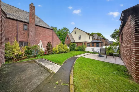 Exterior - 168-09 29th Ave, Flushing, NY 11358 photo 3 of 4